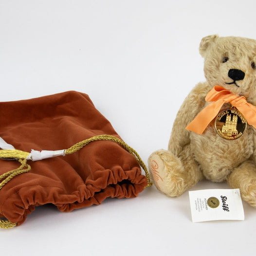 Everything you need to know before selling your Steiff bear