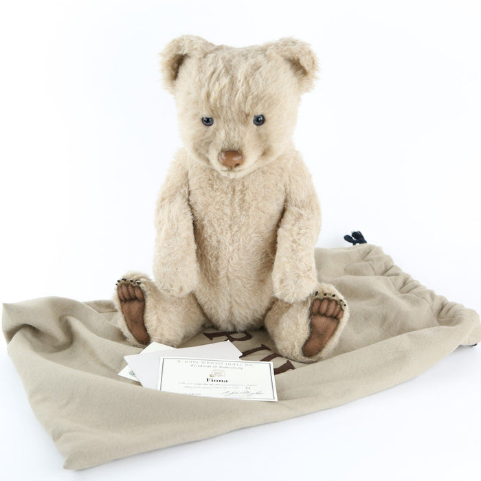 The couple behind the R John Wright Bears