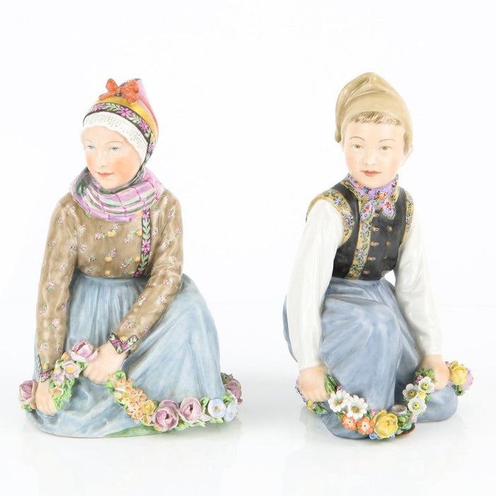 How to sell old ornaments online
