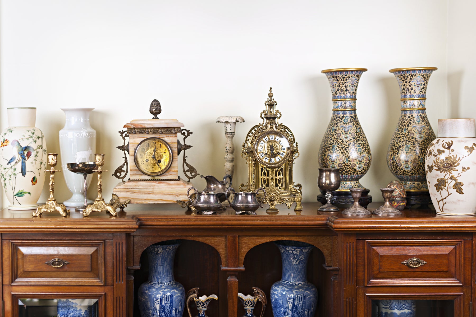 How much is your antique worth? How to find out