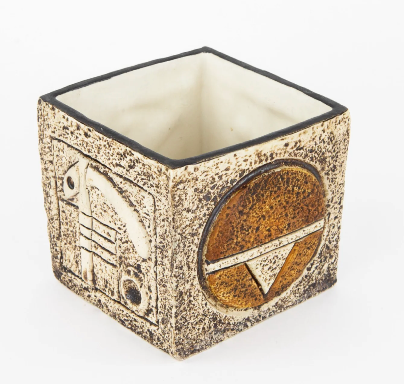 How to identify Troika pottery shapes