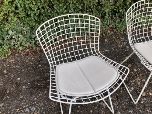 SET of 4 HARRY BERTOIA DESIGN VINTAGE MID-CENTURY WHITE WIRE DINING SIDE CHAIRS