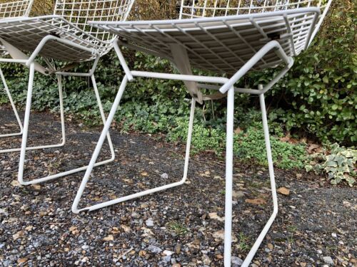 SET of 4 HARRY BERTOIA DESIGN VINTAGE MID-CENTURY WHITE WIRE DINING SIDE CHAIRS