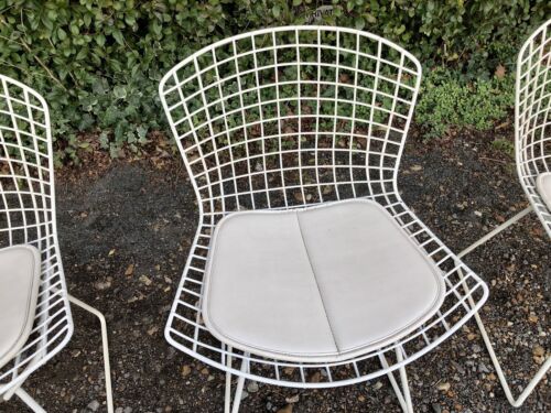 SET of 4 HARRY BERTOIA DESIGN VINTAGE MID-CENTURY WHITE WIRE DINING SIDE CHAIRS