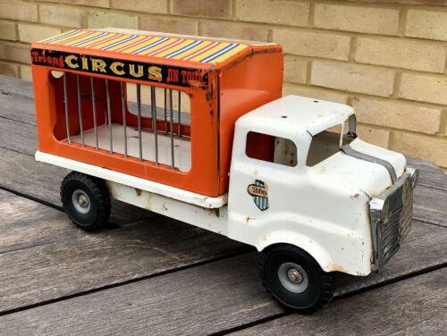 TRIANG 'CIRCUS ON TOUR' VINTAGE TIN PLATE ANIMAL CAGE LORRY TRUCK VAN MODEL