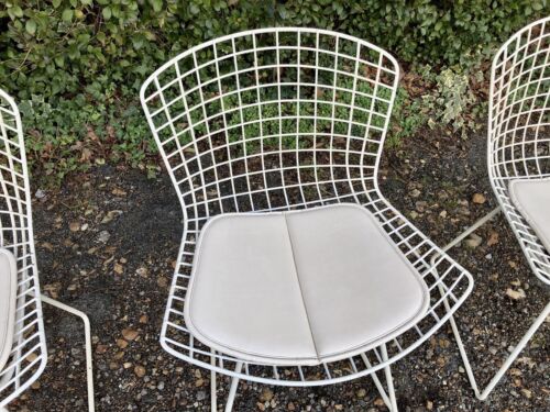SET of 4 HARRY BERTOIA DESIGN VINTAGE MID-CENTURY WHITE WIRE DINING SIDE CHAIRS