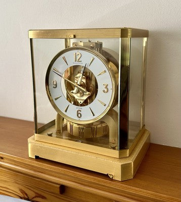 JAEGER LECOULTRE ATMOS BRASS/GLASS 528-8 CALIBRE BRACKET MANTEL CLOCK NO. 331880