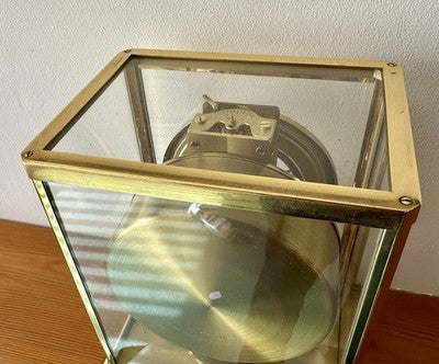 JAEGER LECOULTRE ATMOS BRASS/GLASS BRACKET MANTEL CLOCK & FITTED CASE BOX