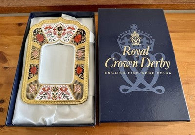 ROYAL CROWN DERBY - JAPANESE OLD IMARI 1128 SOLID GOLD BAND PICTURE PHOTO FRAME