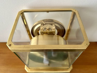 JAEGER LECOULTRE ATMOS BRASS/GLASS 528-8 CALIBRE BRACKET MANTEL CLOCK NO. 331880