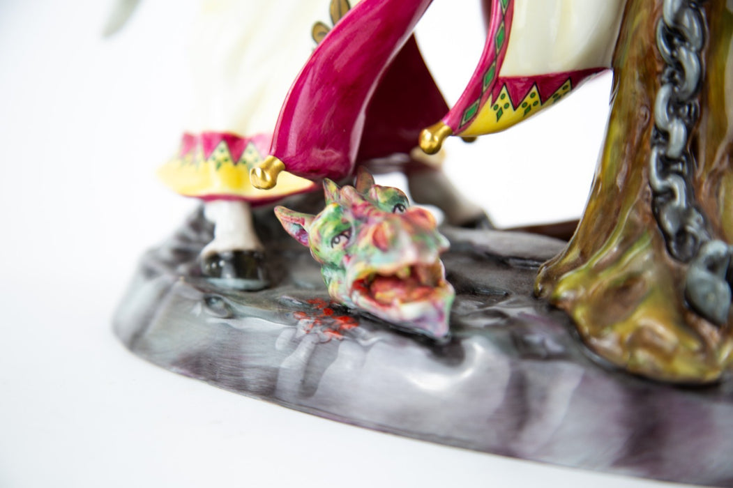 ROYAL DOULTON 'ST GEORGE AND THE DRAGON' RARE & LARGE PRESTIGE FIGURE HN2856
