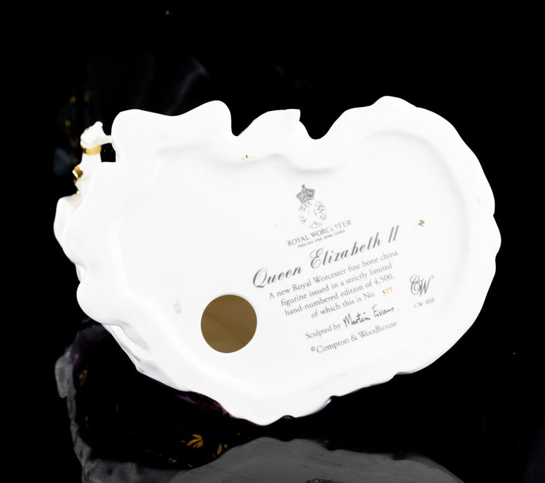 ROYAL WORCESTER HM QUEEN ELIZABETH CORONATION ROBES LIMITED EDITION FIGURE CW458