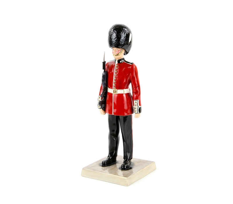 ROYAL DOULTON 'GUARDSMAN' ICONIC LONDON FIGURE MODEL HN5363, BOXED