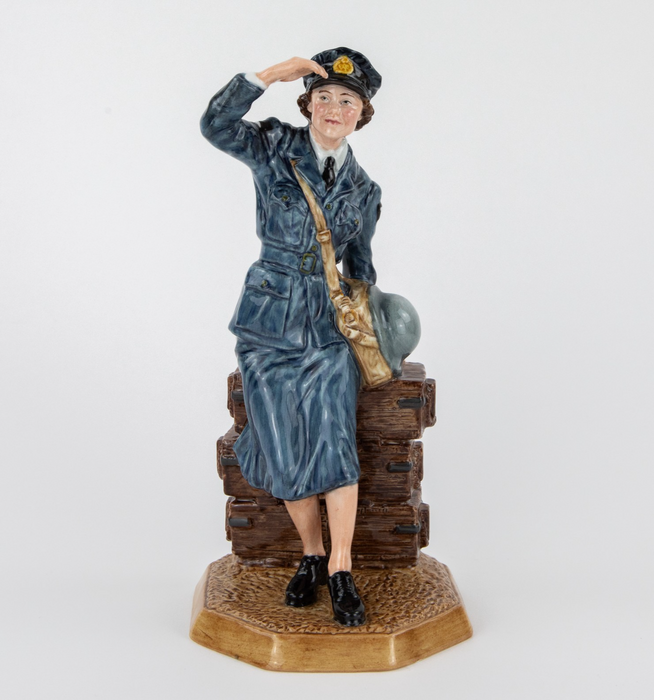 ROYAL DOULTON 'WOMENS AUXILLARY AIR FORCE' LIMITED EDITION WWII FIGURE HN4554