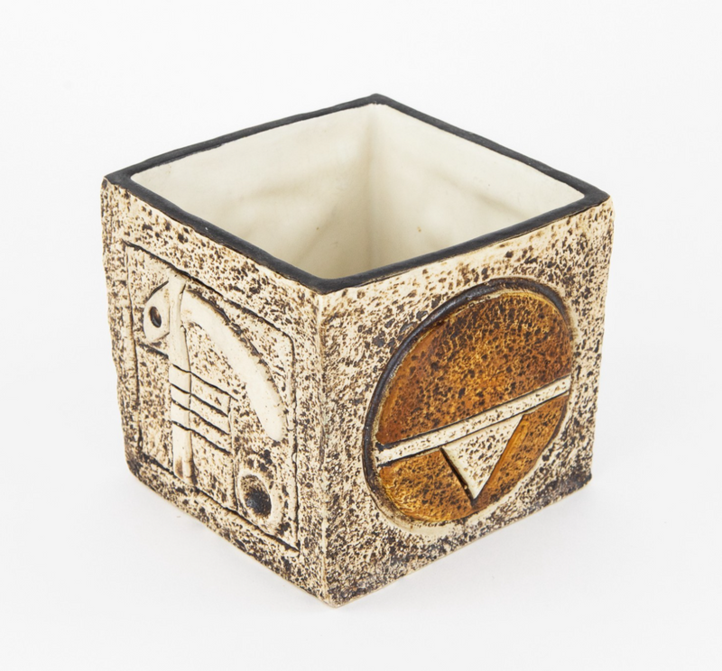 ANNE JONES for TROIKA - CORNWALL STUDIO ART POTTERY BROWN CUBE VASE, SIGNED