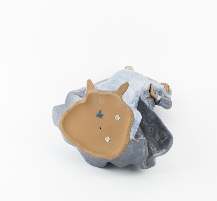 LLADRO 'WATERS OF THE OASIS' LARGE BEGONA JAUREGI GRES FIGURE MODEL 2439, BOXED