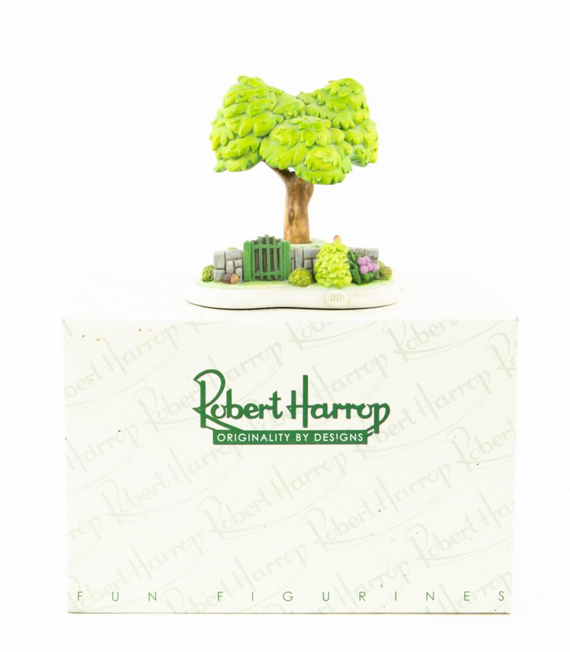 ROBERT HARROP 'TREE AT CAMBERWICK GREEN' MINIATURE FIGURE MODEL MCGS01, BOXED