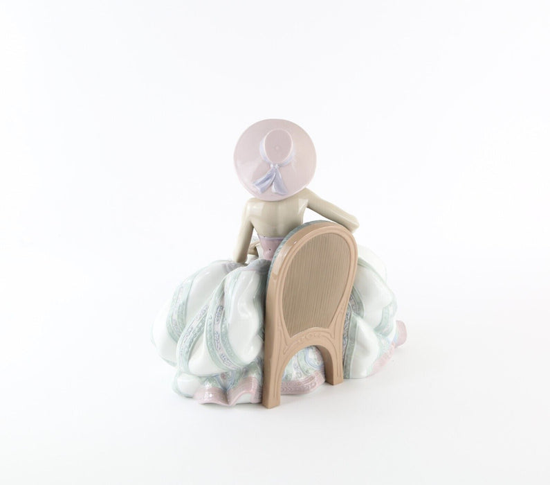 LLADRO 'DREAMING OF YOU' LARGE SEATED GIRL LADY DRESS HAT FIGURE MODEL 6315