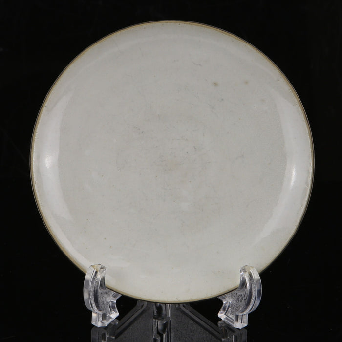 LUCIE RIE - SPECKLED WHITE & MANGANESE STONEWARE STUDIO POTTERY PLATE, SIGNED