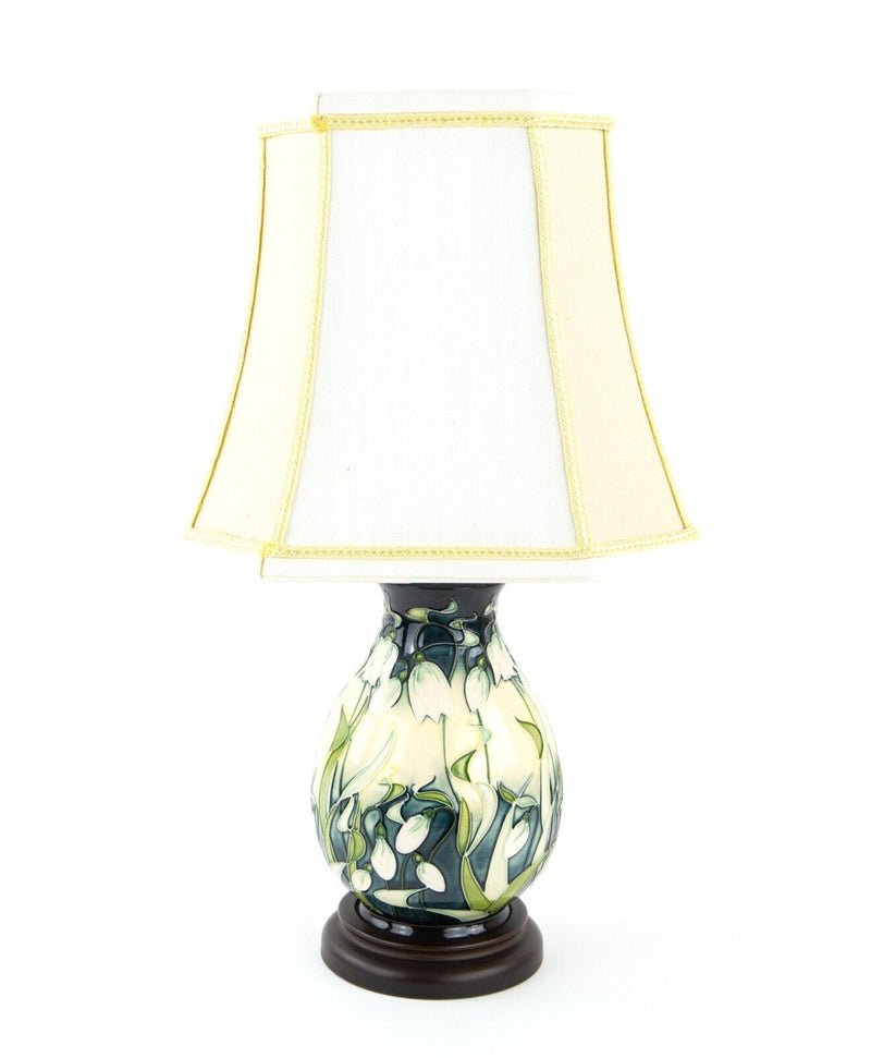 MOORCROFT POTTERY 'NIVALIS SNOWDROPS' RACHEL BISHOP TABLE LAMP VASE