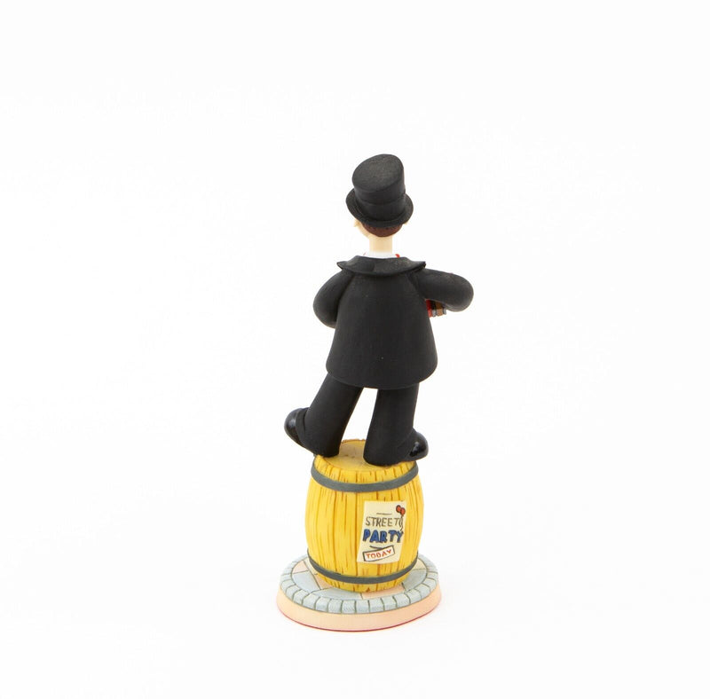 ROBERT HARROP 'ROLL OUT THE BARREL' CAMBERWICK GREEN ROGER VARLEY FIGURE CGQDJ1