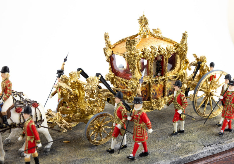 BORDER FINE ARTS 'CORONATION 1953' QUEEN LIMITED EDITION FIGURE B0810 194/350