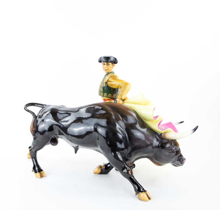 ROYAL DOULTON 'MATADOR AND BULL' RARE & LARGE PRESTIGE FIGURE MODEL HN2324