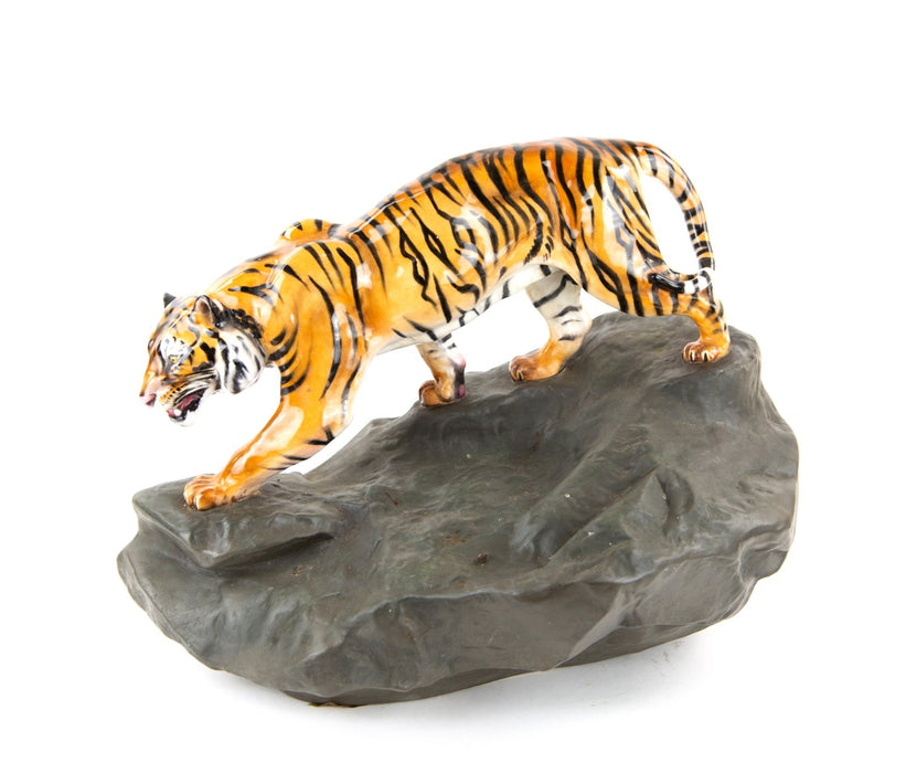 ROYAL DOULTON 'TIGER ON ROCK' LARGE PRESTIGE FIGURE MODEL HN2639