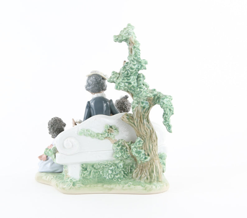 LLADRO 'FAMILY ROOTS' LARGE CHILDREN GROUP FIGURE MODEL 5371