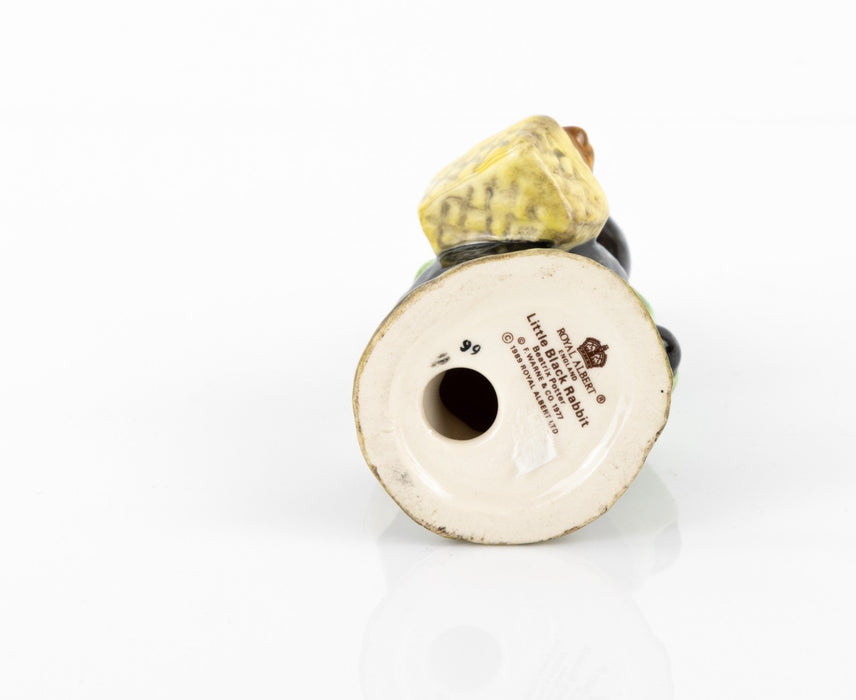 ROYAL ALBERT 'LITTLE BLACK RABBIT' BEATRIX POTTER PETER RABBIT FIGURE MODEL