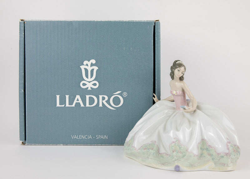 LLADRO 'AT THE BALL' GIRL LADY DRESS FIGURE MODEL 5859, BOXED