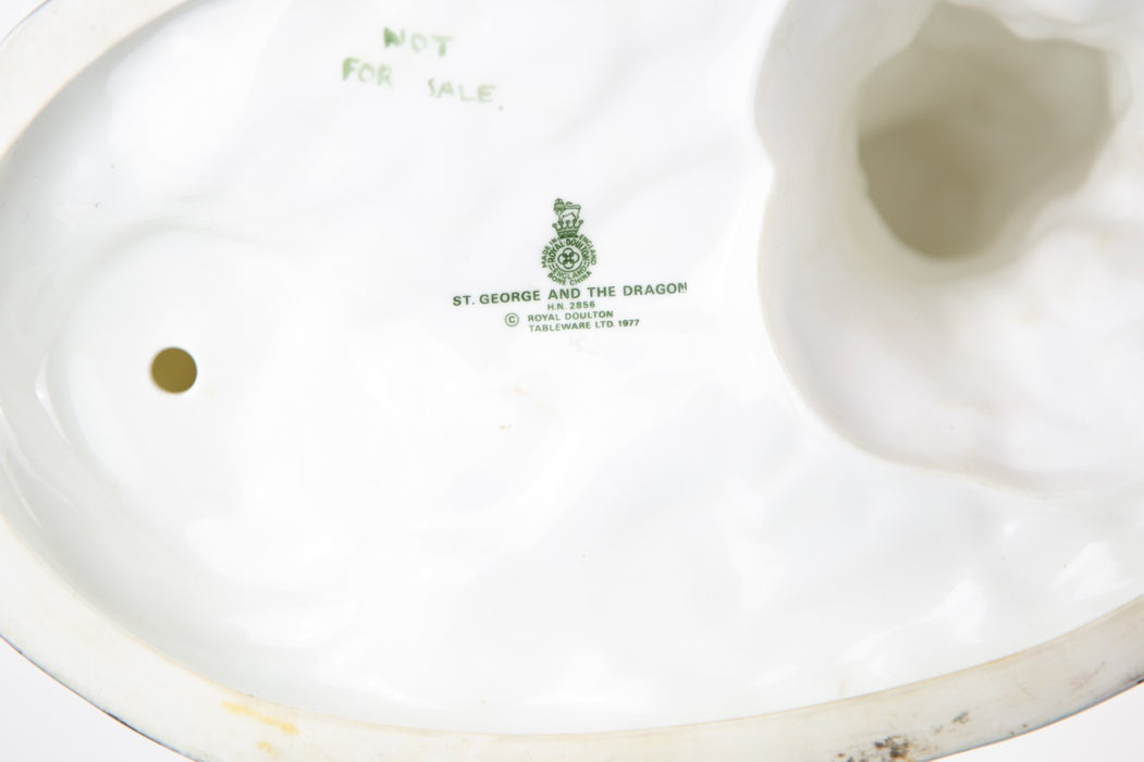 ROYAL DOULTON 'ST GEORGE AND THE DRAGON' RARE & LARGE PRESTIGE FIGURE HN2856