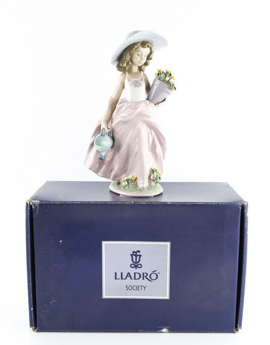 LLADRO 'A WISH COME TRUE' GIRL DRESS HAT FLOWERS FIGURE MODEL 7676, BOXED