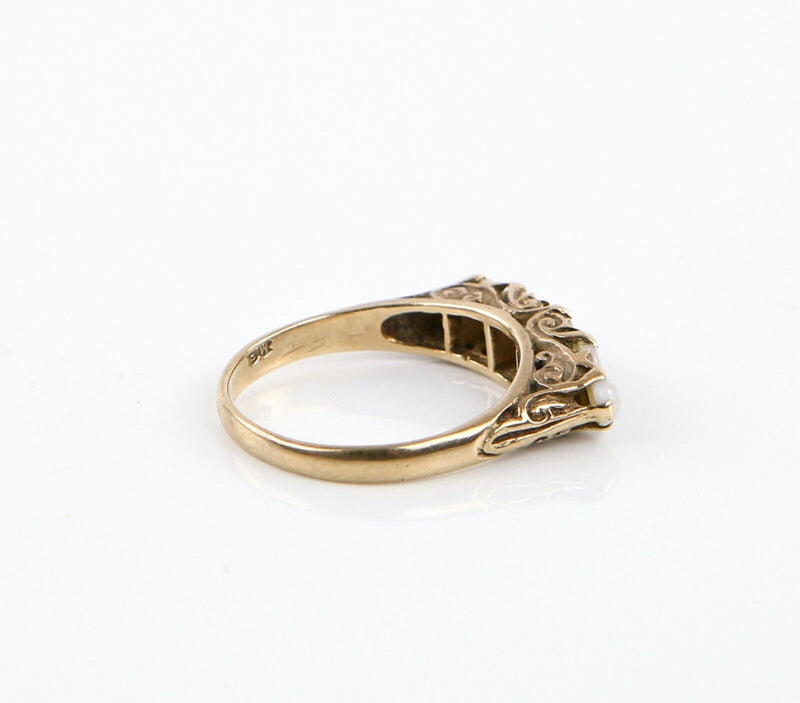 9ct YELLOW GOLD & FIVE STONE OPAL DRESS RING. 3.5g, HALLMARKED, SIZE P