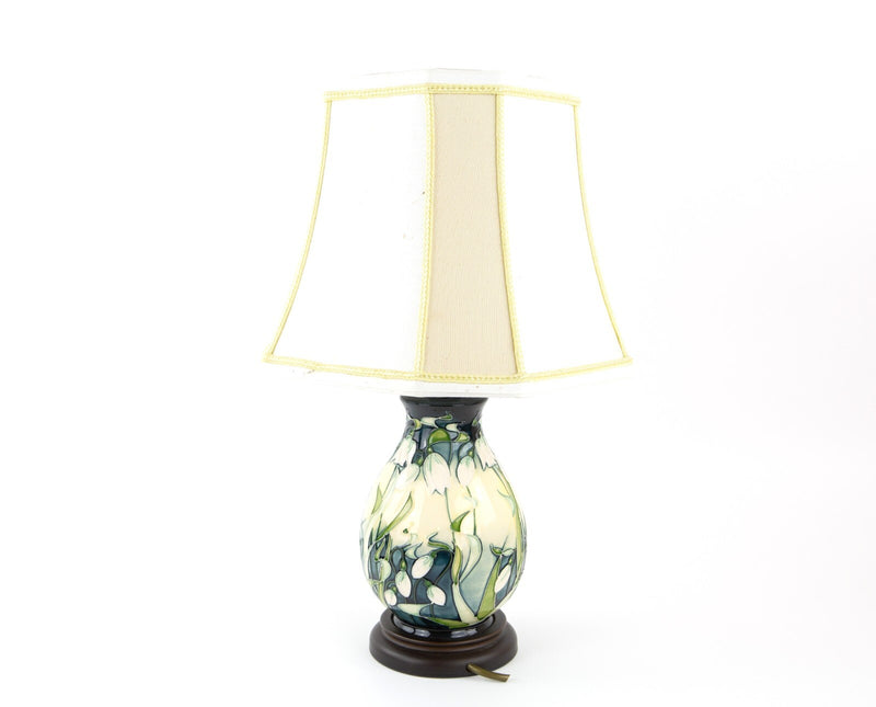 MOORCROFT POTTERY 'NIVALIS SNOWDROPS' RACHEL BISHOP TABLE LAMP VASE