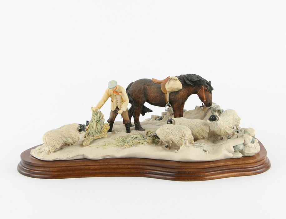 BORDER FINE ARTS 'WINTER FEEDING' FIGURE MODEL TABLEAU 155/1250