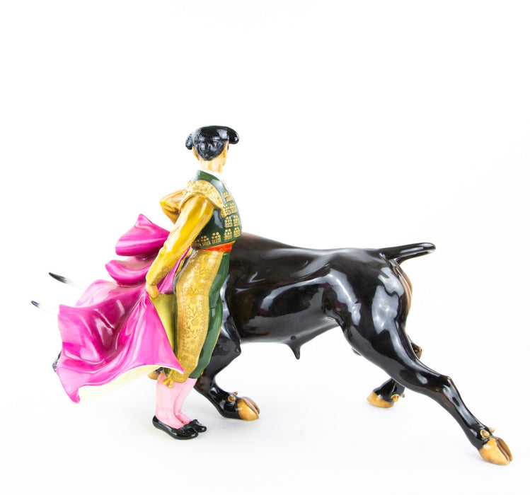ROYAL DOULTON 'MATADOR AND BULL' RARE & LARGE PRESTIGE FIGURE MODEL HN2324