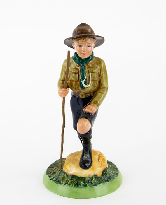 ROYAL DOULTON 'BOY SCOUT' LIMITED EDITION FIGURE MODEL HN3462 & COA