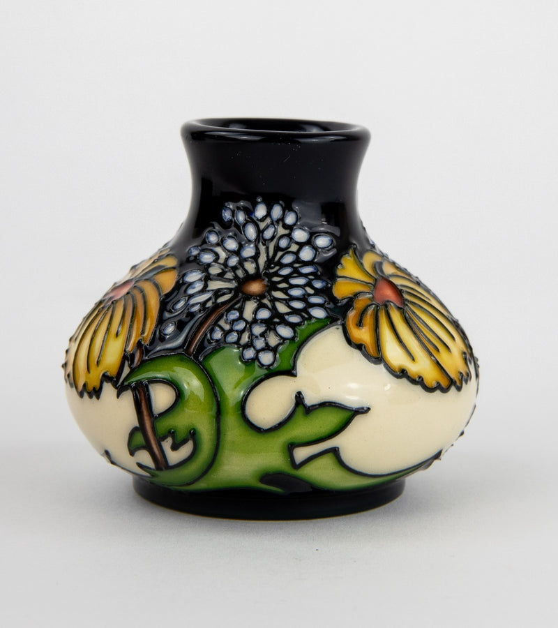 MOORCROFT POTTERY 'DAISY MAY' 2008 KERRY GOODWIN SQUAT VASE BOXED