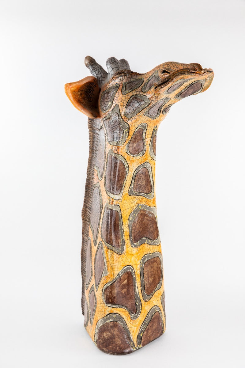 JENNIE HALE - GIRAFFE, LARGE RAKU STUDIO POTTERY FIGURE MODEL SCULPTURE, SIGNED