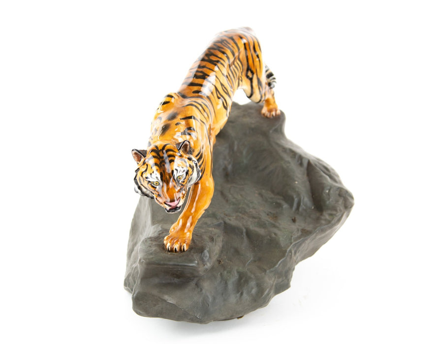 ROYAL DOULTON 'TIGER ON ROCK' LARGE PRESTIGE FIGURE MODEL HN2639