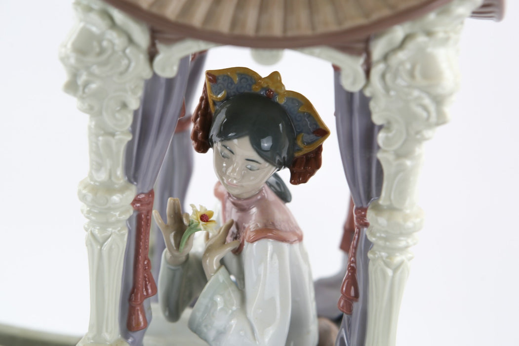 LLADRO 'IN THE EMPEROR'S FOREST' 1858 LARGE ORIENTAL FIGURE 87/1000, BOXED & COA