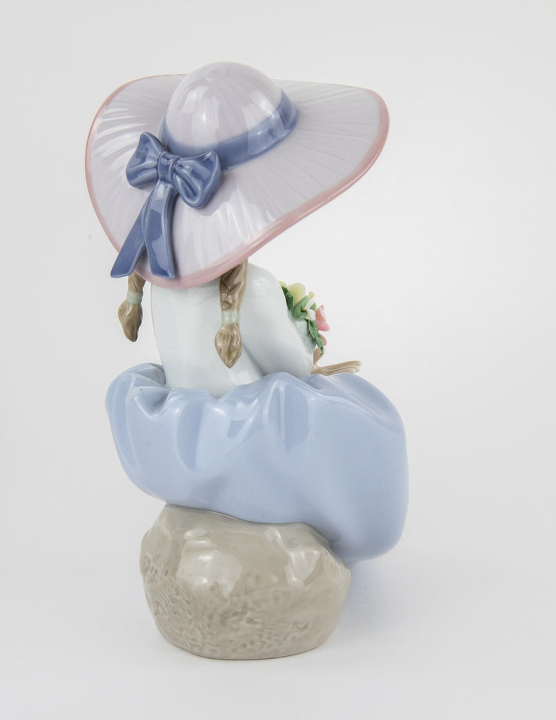 LLADRO 'FRAGRANT BOUQUET' FIGURE MODEL 5862, BOXED