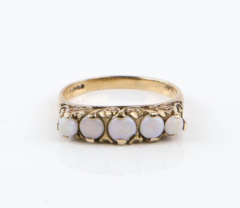 9ct YELLOW GOLD & FIVE STONE OPAL DRESS RING. 3.5g, HALLMARKED, SIZE P