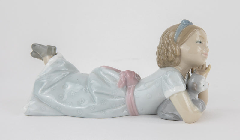 LLADRO 'HOW SWEET!' FIGURE MODEL 6987, BOXED