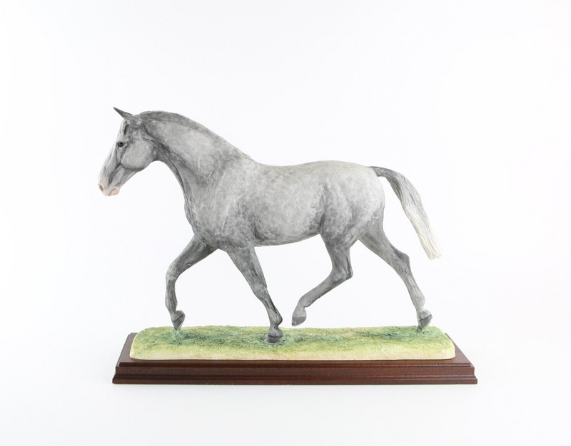 BORDER FINE ARTS 'HUNTER - GREY' HORSE FIGURE MODEL TABLEAU B1124A 24/150, COA