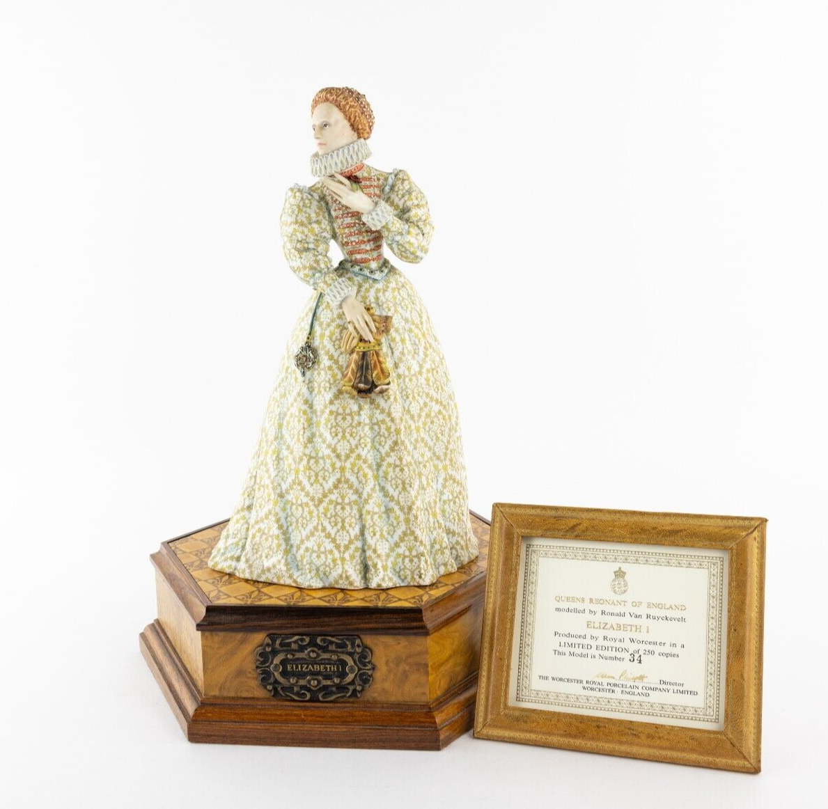 Royal Worcester 'Elizabeth I' Queens Regnant Of England Large