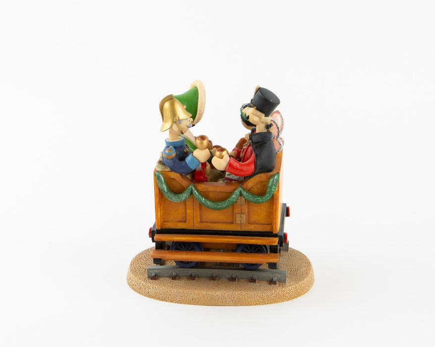 ROBERT HARROP 'A CHRISTMAS CARRIAGE' CAMBERWICK GREEN FIGURE MODEL CGCS14, BOXED