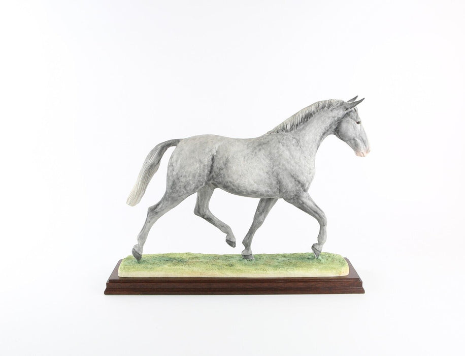 BORDER FINE ARTS 'HUNTER - GREY' HORSE FIGURE MODEL TABLEAU B1124A 24/150, COA