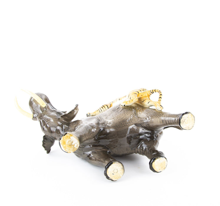 BESWICK 'ELEPHANT AND TIGER' LARGE ARTHUR GREDINGTON FIGURE MODEL 1720